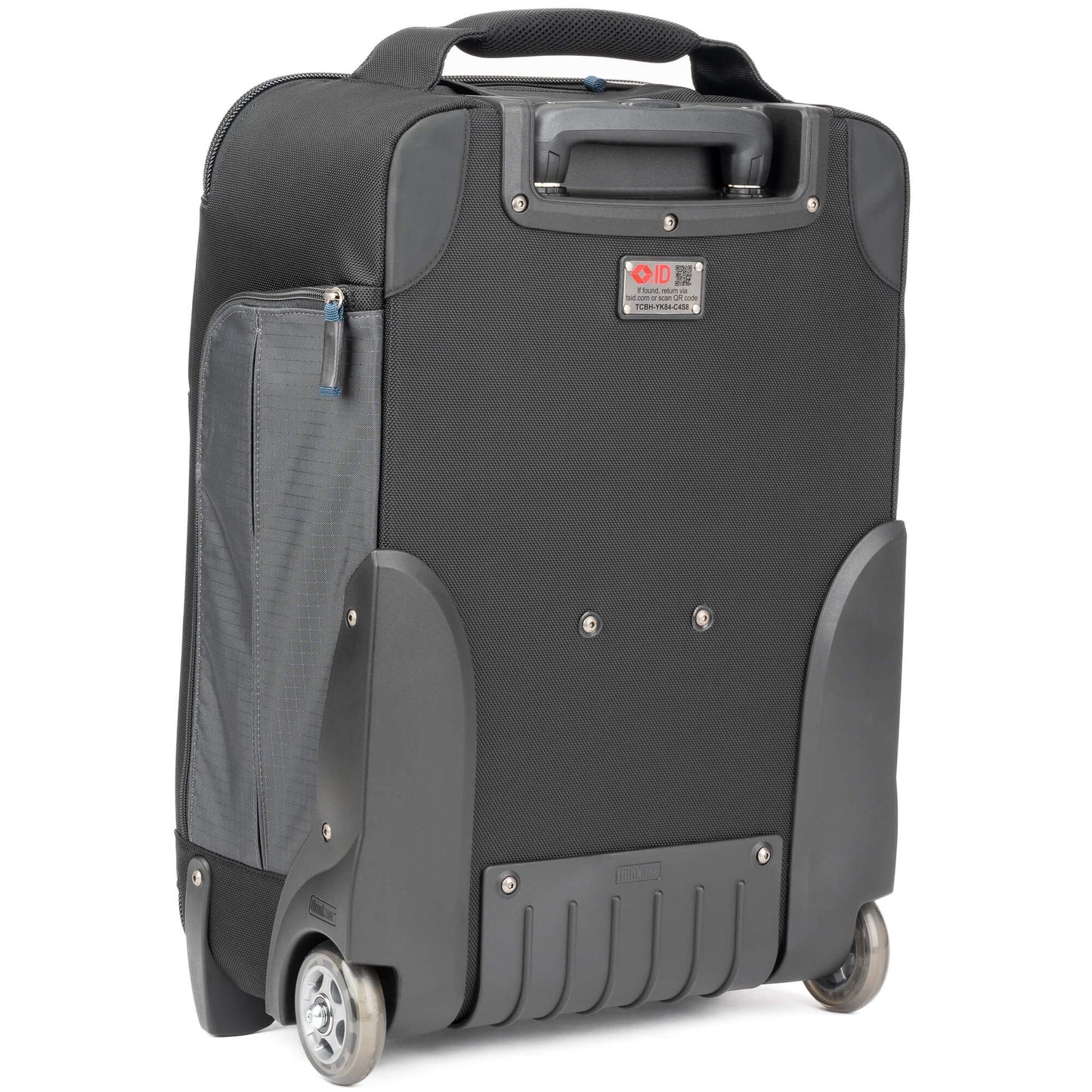 
                  
                    Rugged materials and user-replaceable parts extending the life of the suitcase
                  
                