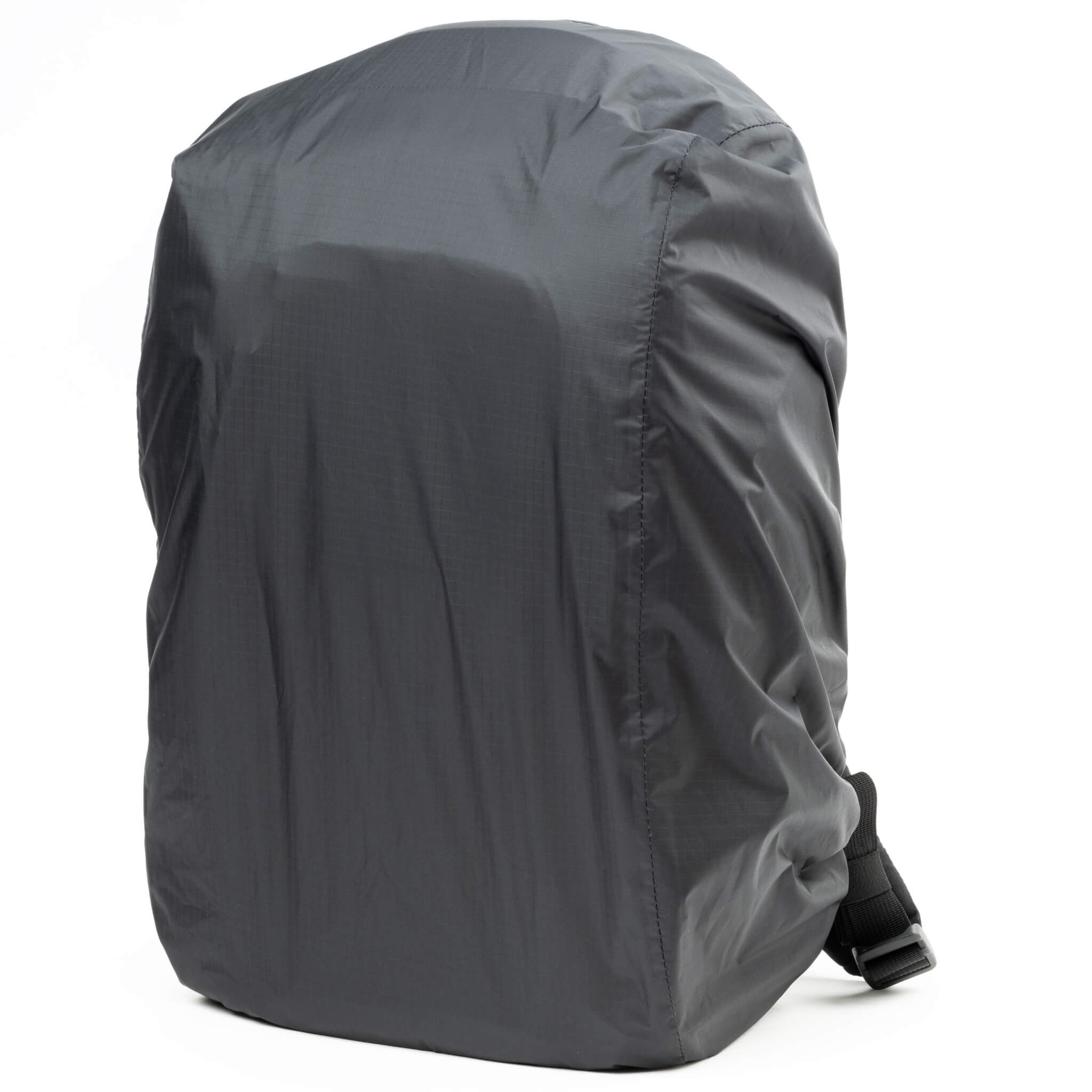 Seam-sealed rain cover included