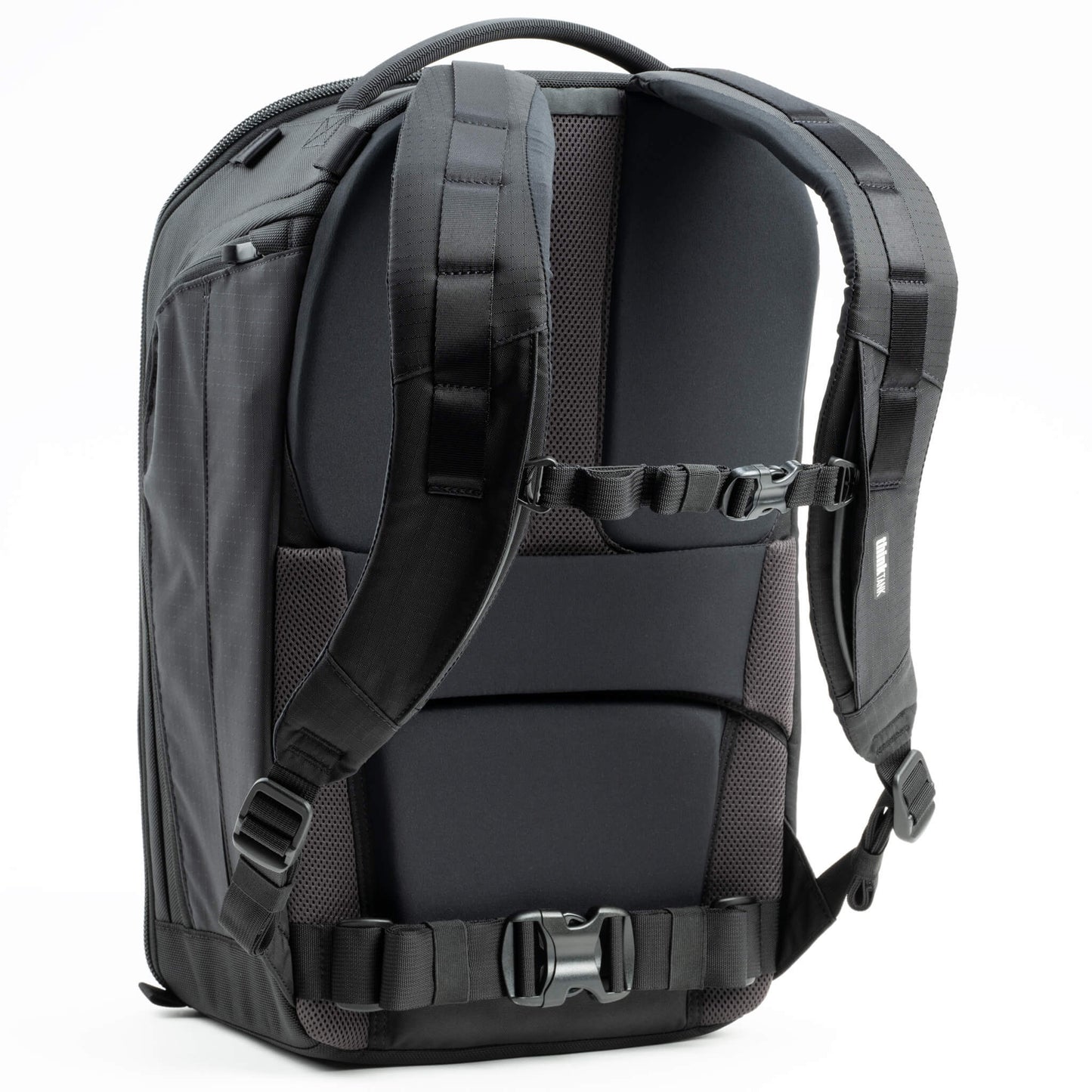 
                  
                    Breathable Ultra Spandura and 320G air mesh back panel keeps your back cool and dry
                  
                